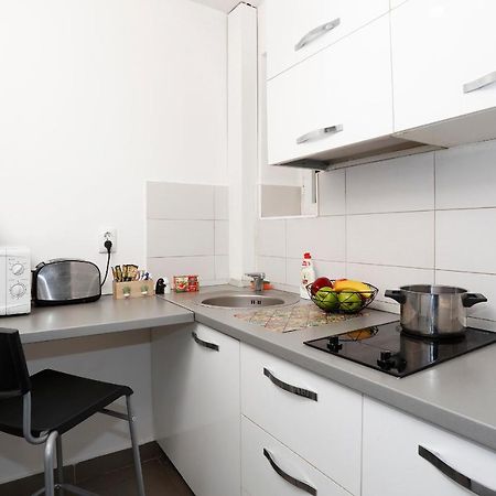 Central Apartment Very Close To Old City Bucharest Exterior photo