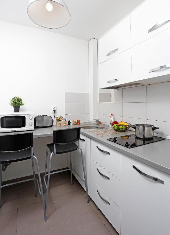 Central Apartment Very Close To Old City Bucharest Exterior photo